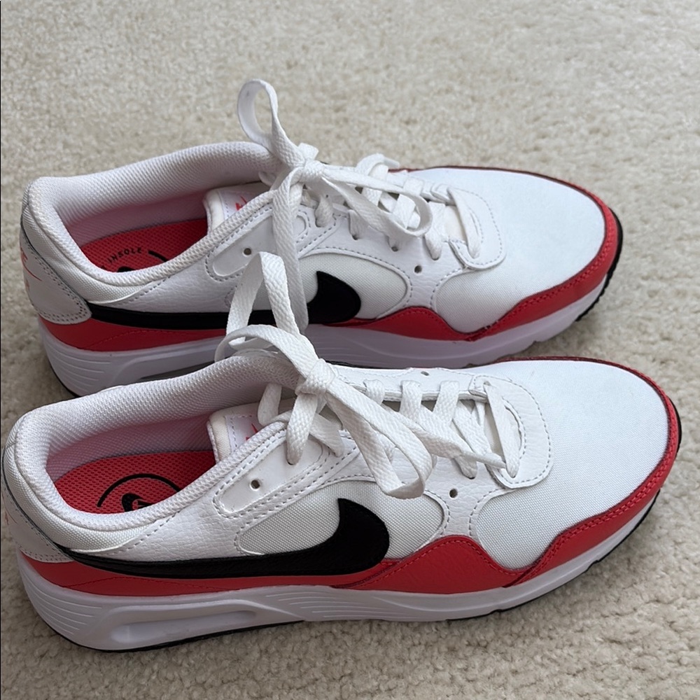 NWOB Nike Women’s Air Max SC